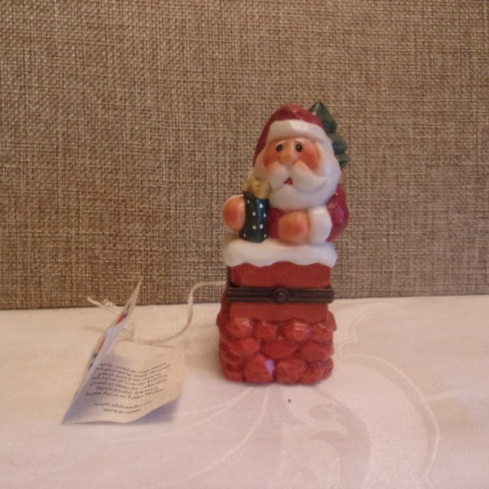 Santa Claus in Chimney Trinket Box NWT